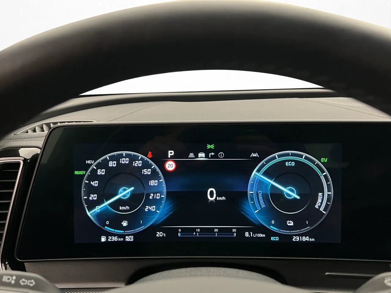 Vehicle image 18