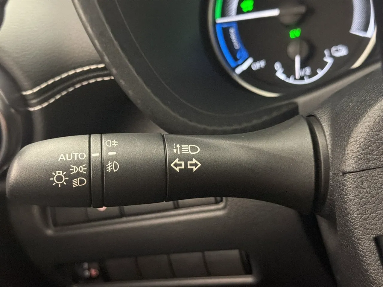 Vehicle image 26