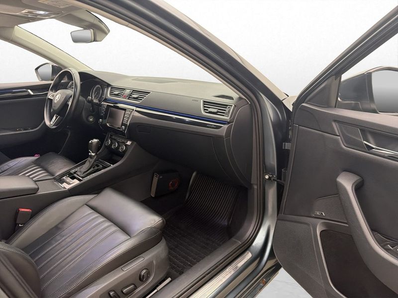 Skoda Superb bild 16