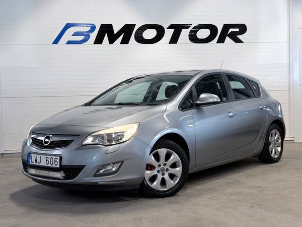 Opel Astra 1.6 Enjoy Euro 5 - 2011