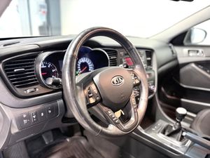Kia Optima bild 8