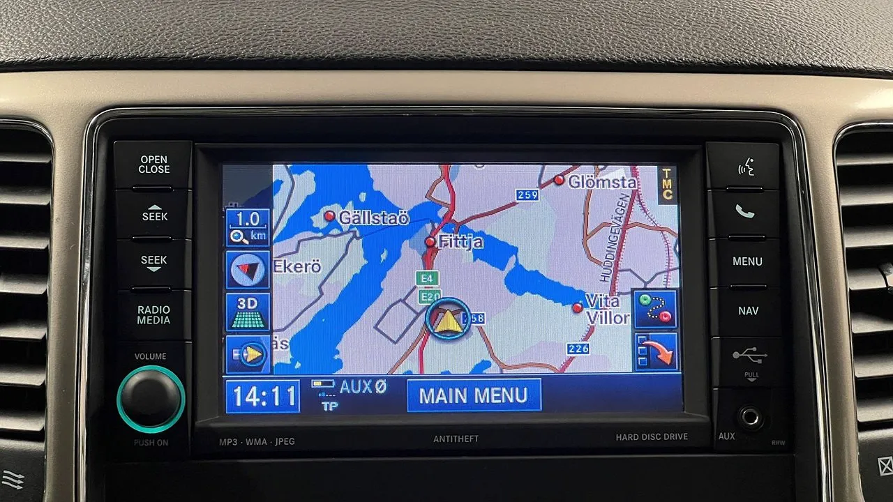 Vehicle image 19