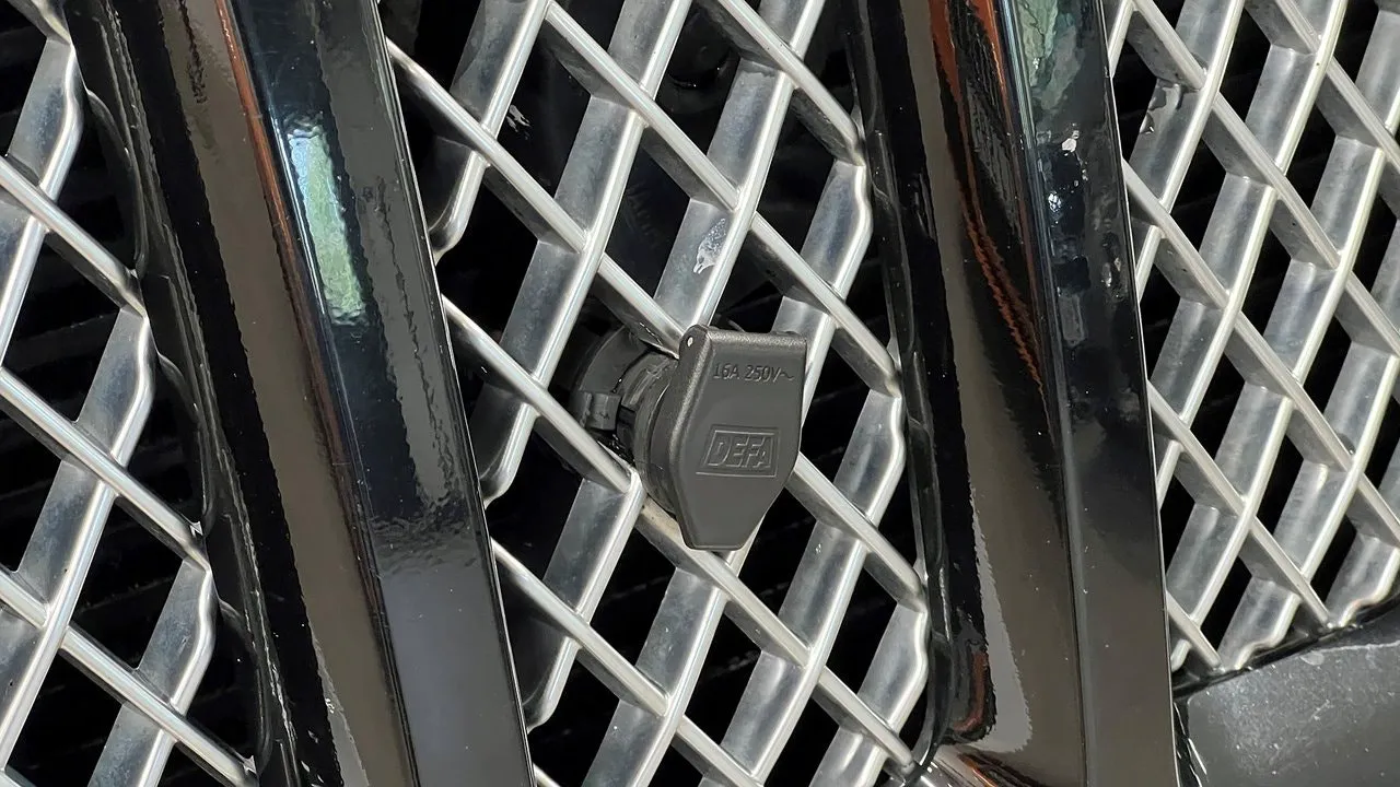 Vehicle image 20