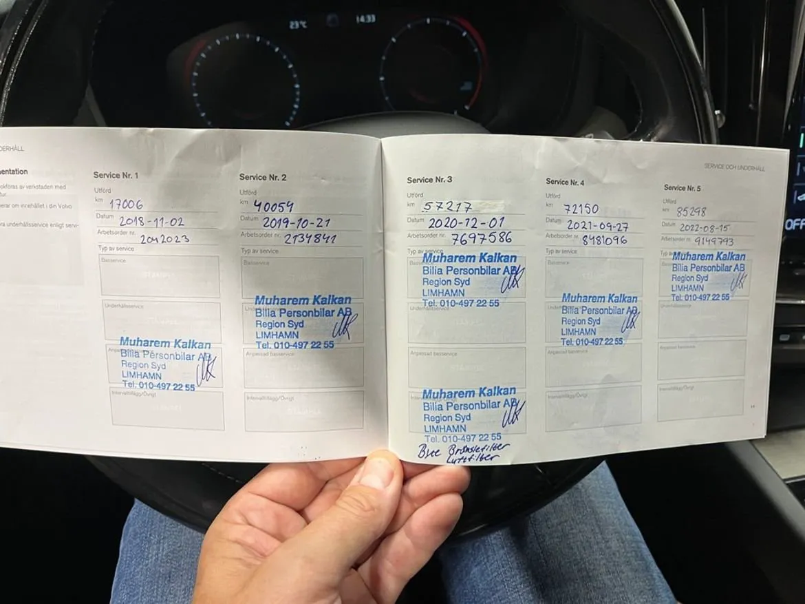 Vehicle image 20