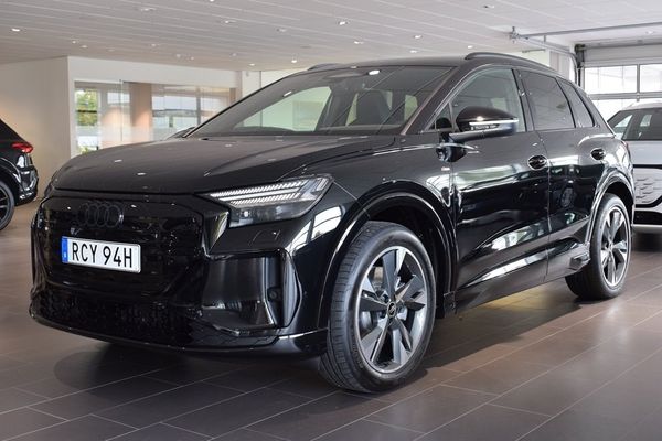 Audi Q4 e-tron SUV 220 kw Quattro S-line Ny Lagerbil - 2027