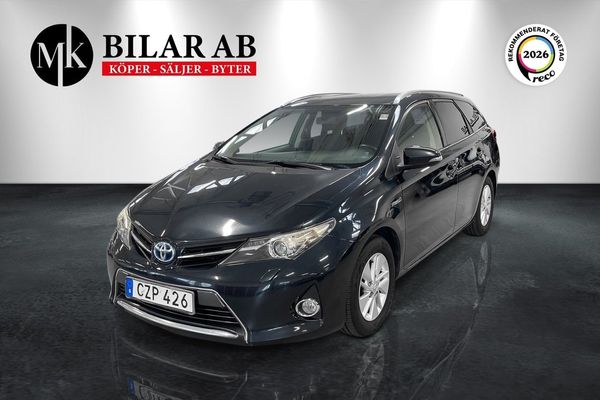 Toyota Auris Touring Sports Hybrid Låga mil/Fullservad /1 Brukare - 2014