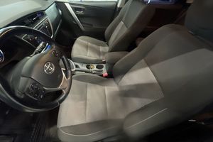 Toyota Auris bild 9
