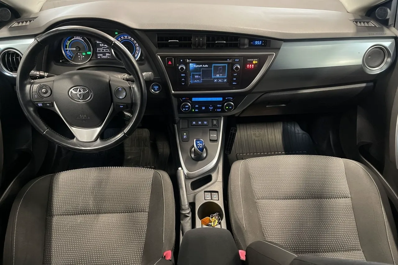 Vehicle image 11