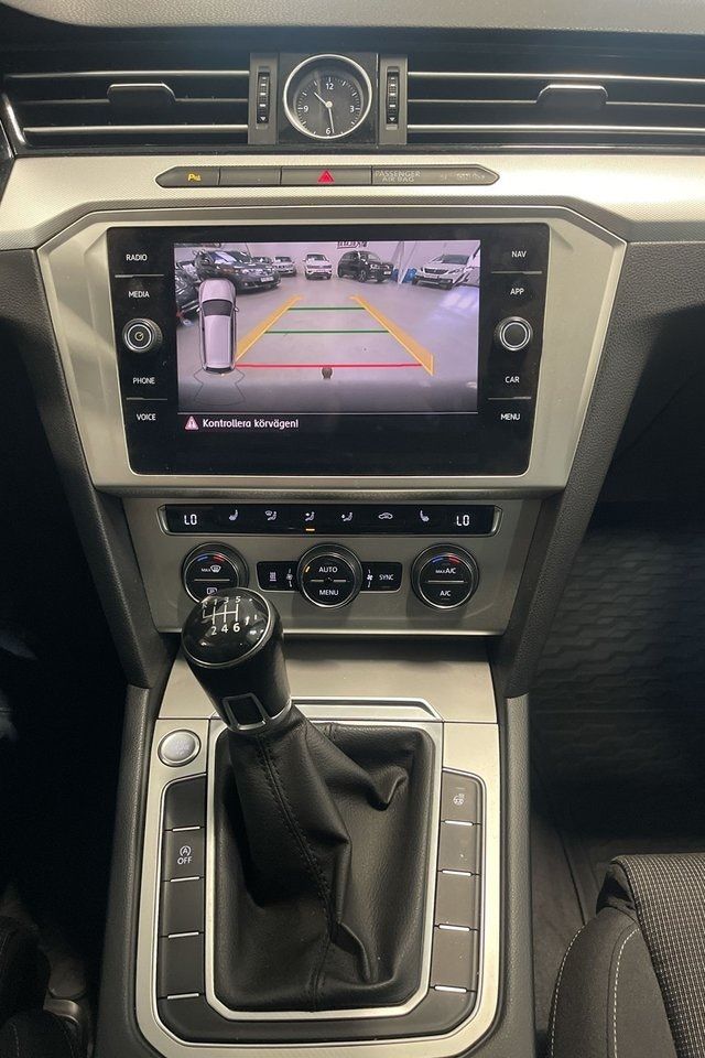 Volkswagen Passat bild 13