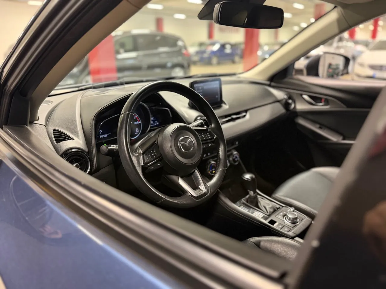 Vehicle image 13