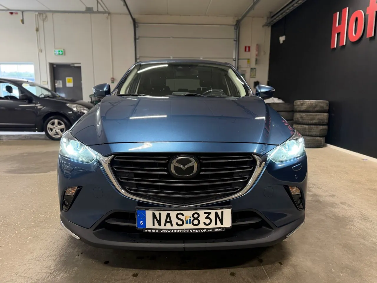 Vehicle image 8