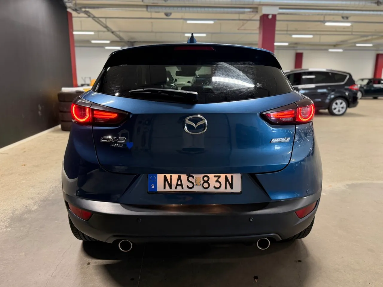 Vehicle image 3