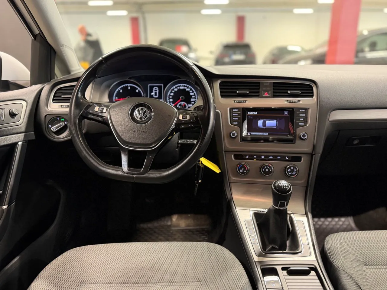 Vehicle image 11