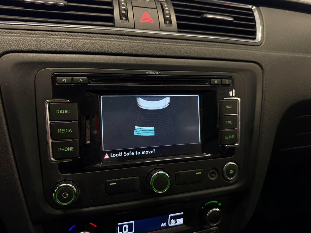 Vehicle image 14