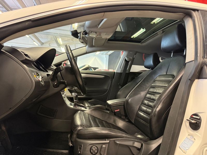 Volkswagen Passat bild 11