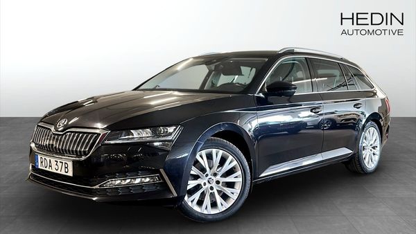 Skoda Superb Business Edition Style Värm Drag Skinn GPS Cockpit - 2021