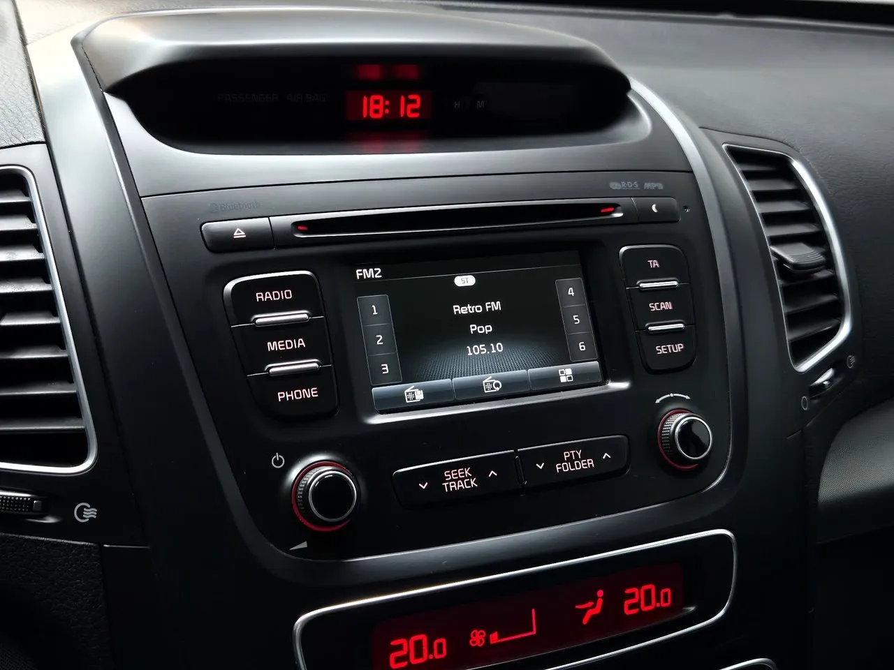 Vehicle image 15