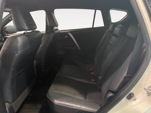 Toyota RAV4 bild 12