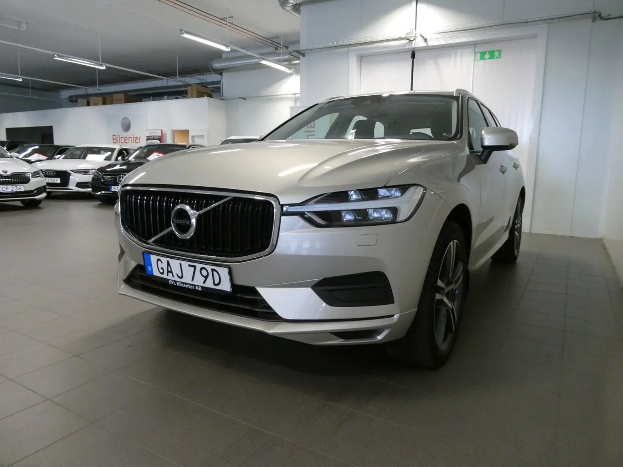 Vehicle image 8