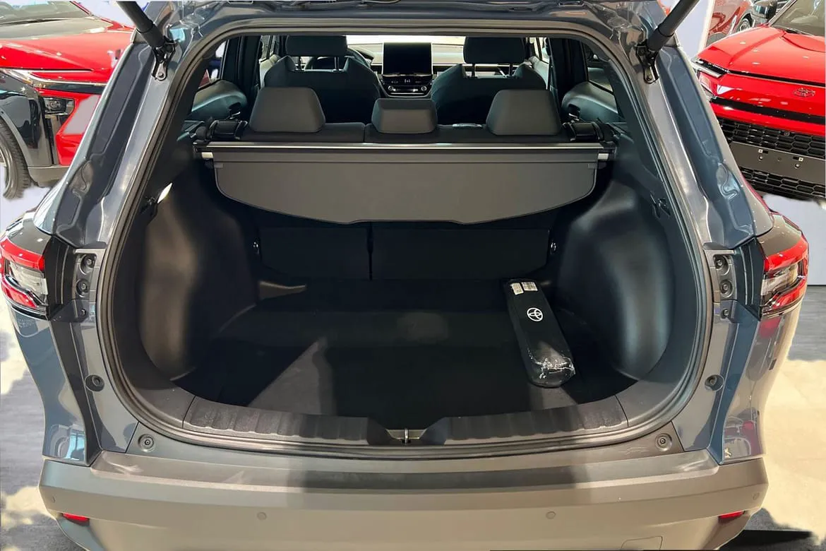 Vehicle image 11