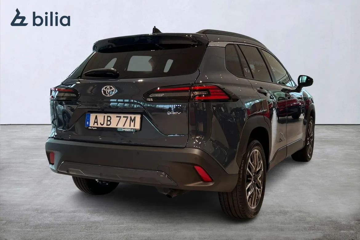 Vehicle image 18