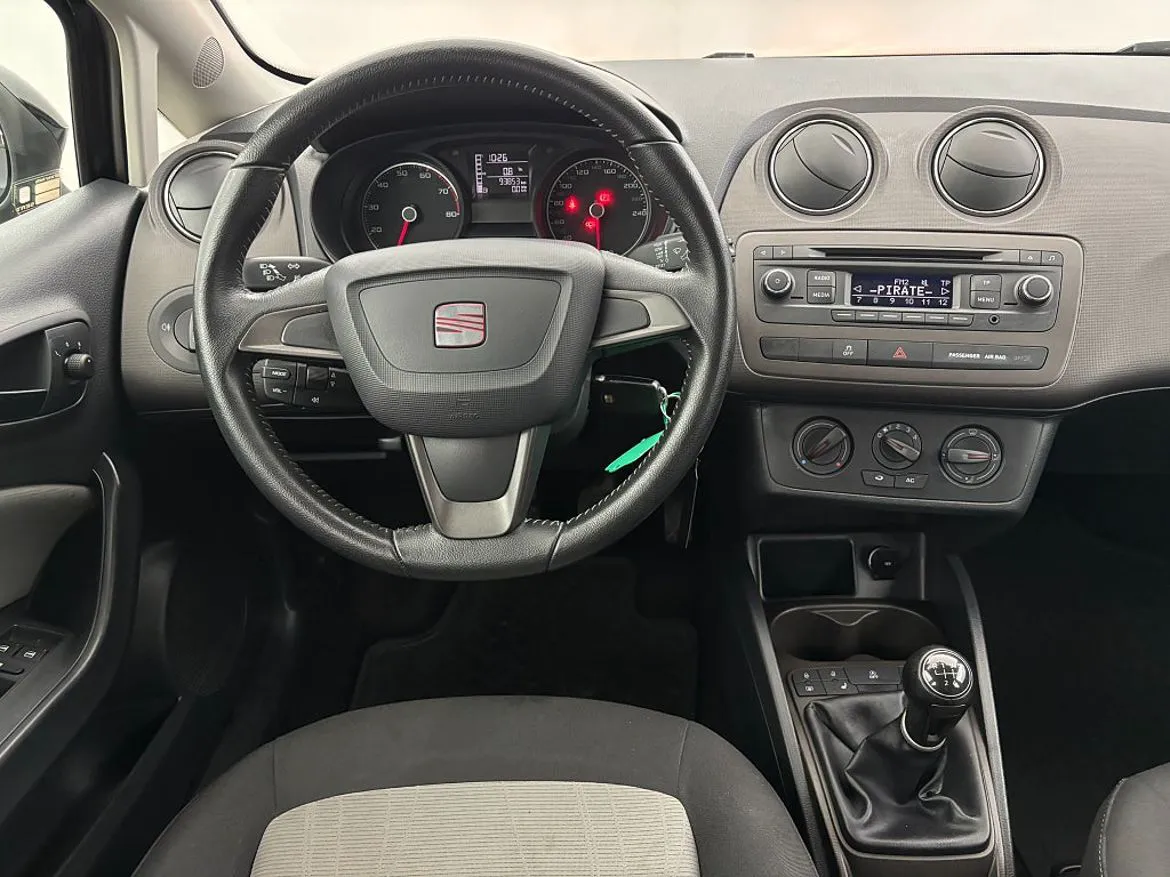 Vehicle image 16