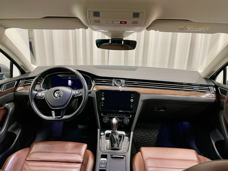 Volkswagen Passat bild 17