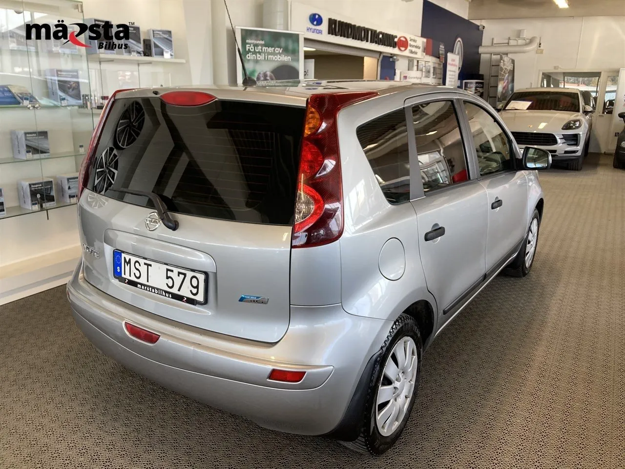 Vehicle image 2