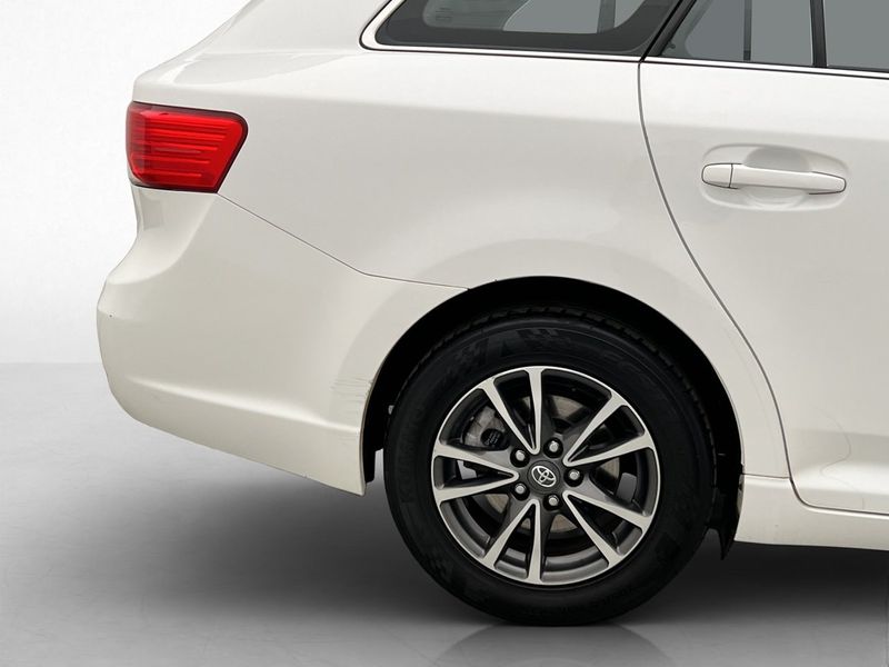 Toyota Avensis bild 28