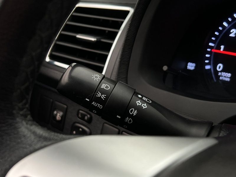 Toyota Avensis bild 24