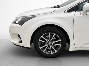 Toyota Avensis bild 26