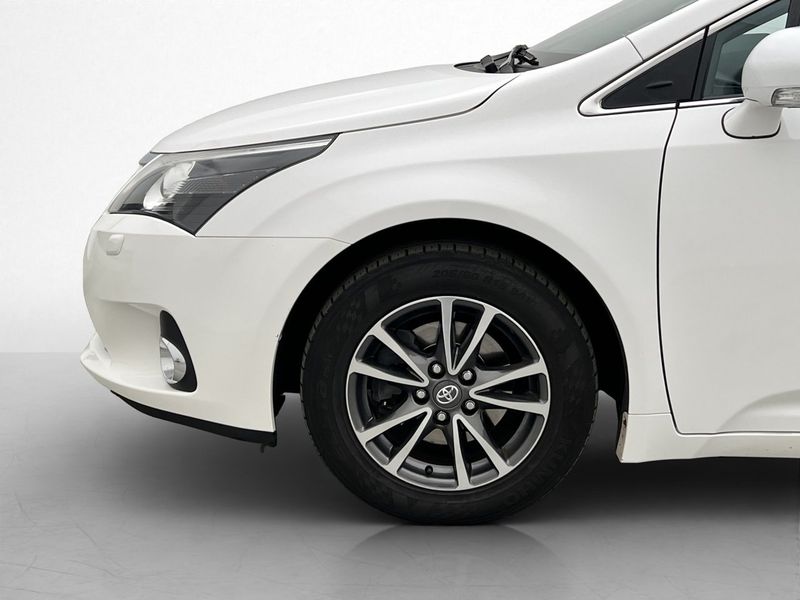 Toyota Avensis bild 26
