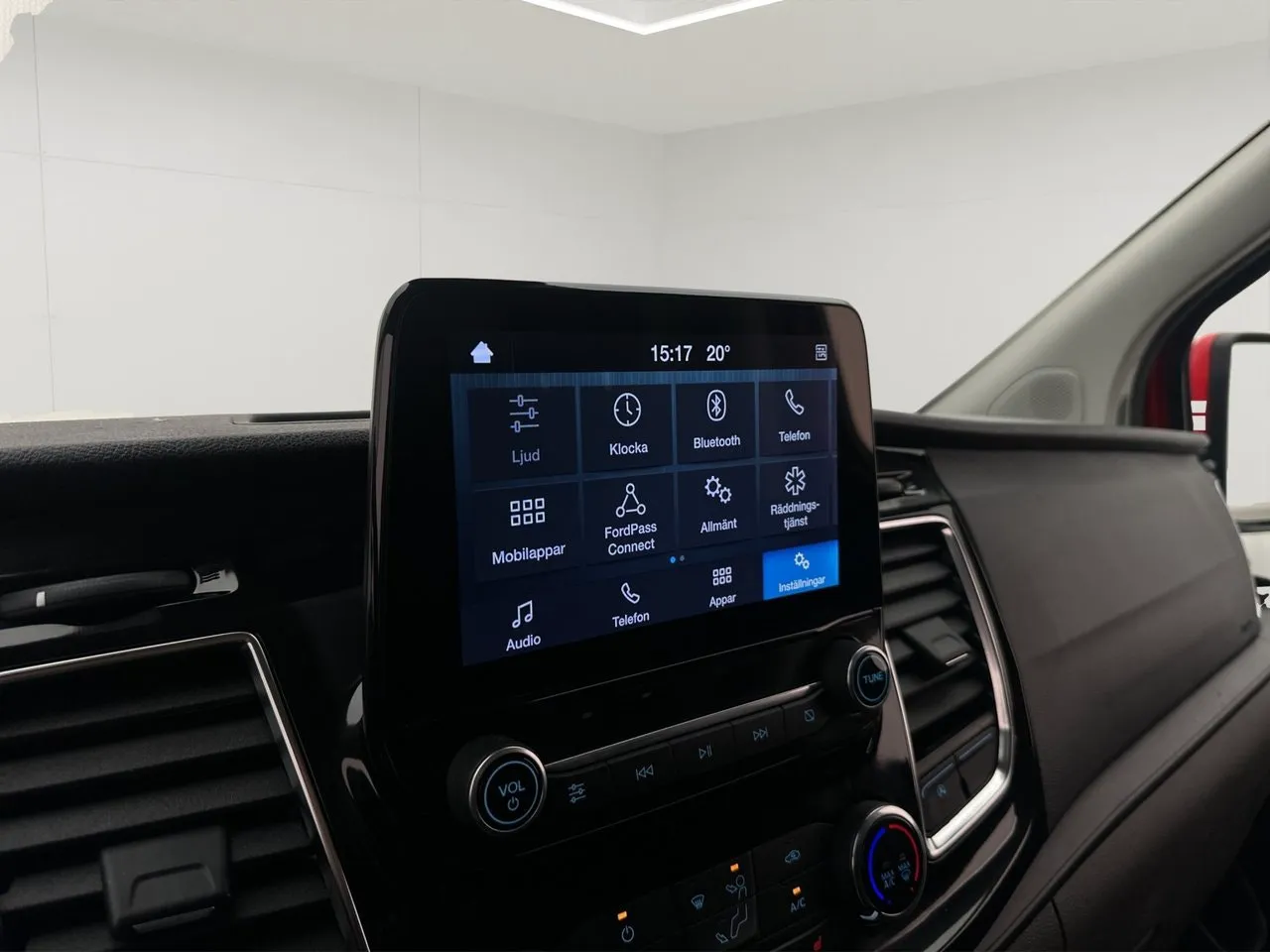 Vehicle image 20
