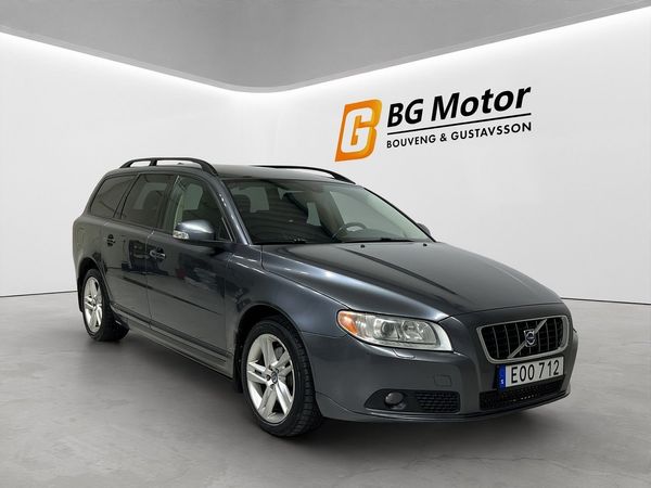 Volvo V70 D5 185hk Momentum Aut Nyservad/Värmare/Motorvärmare/AUX - 2008