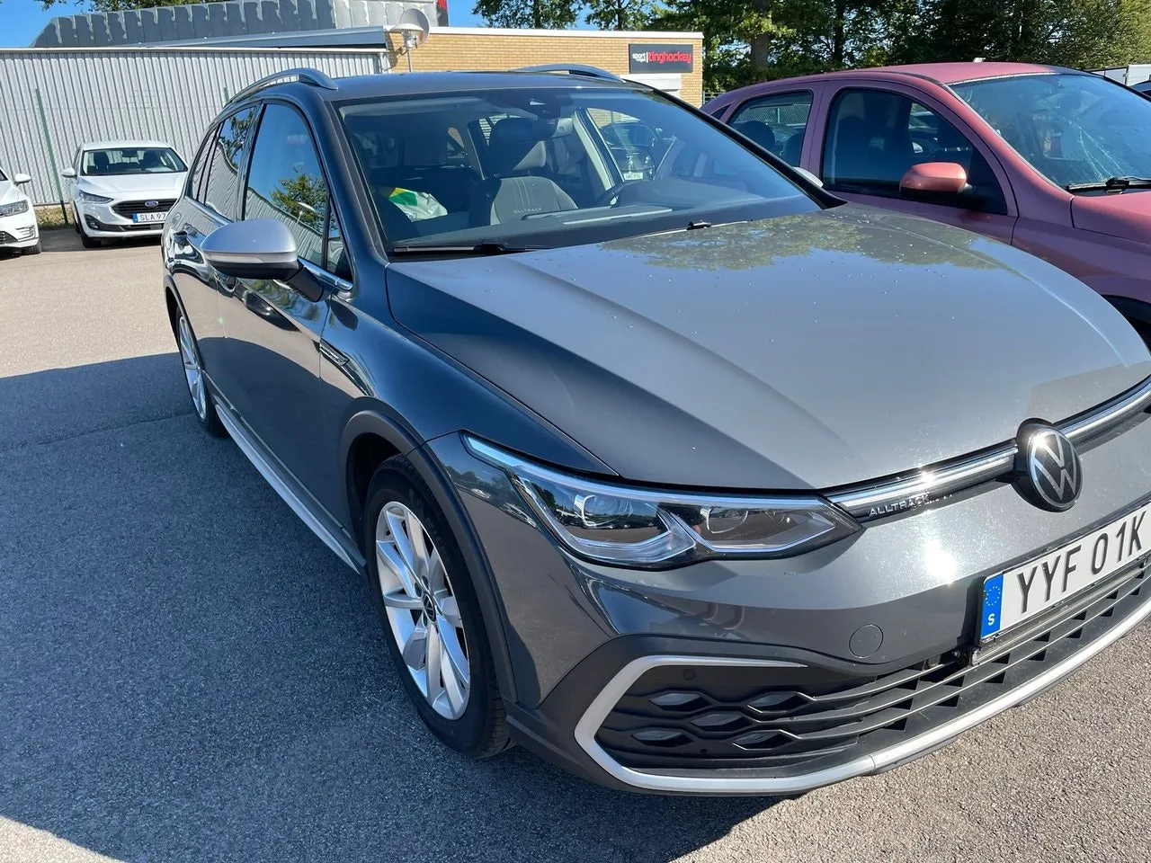 Vehicle image 1