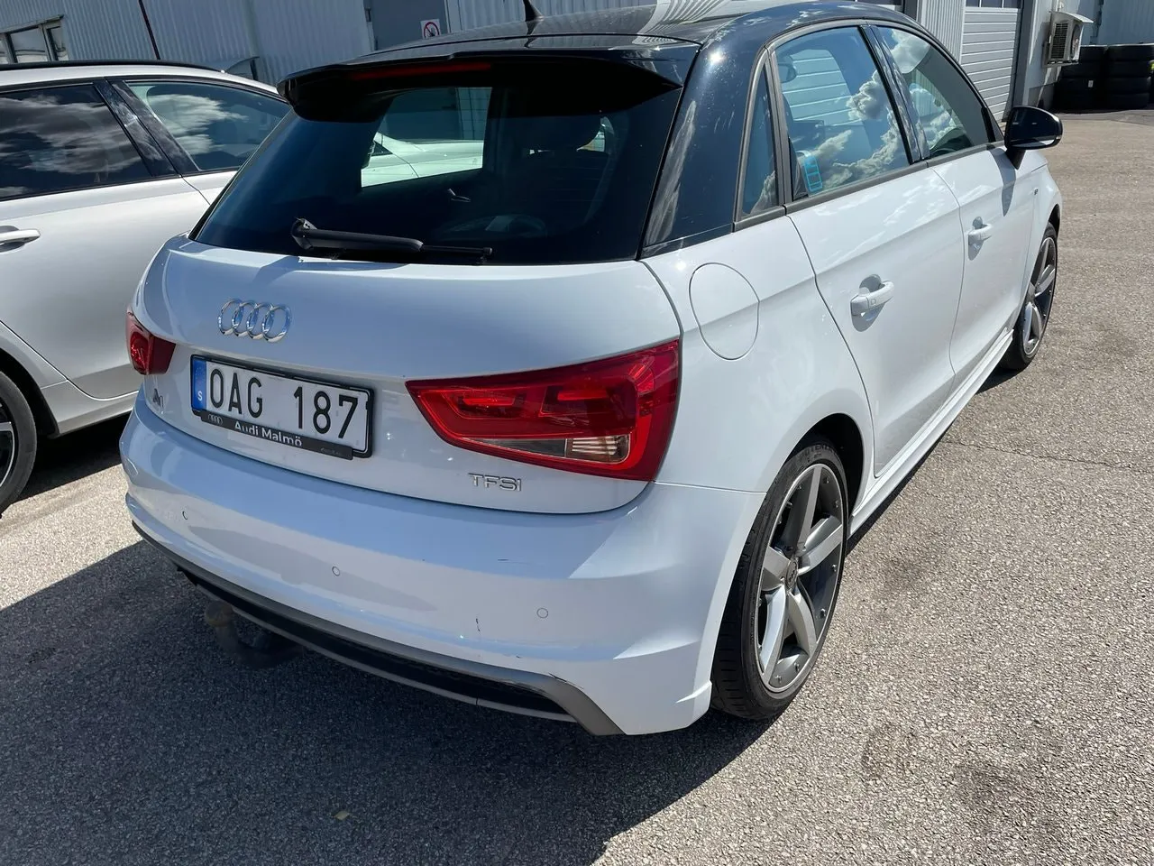 Vehicle image 2