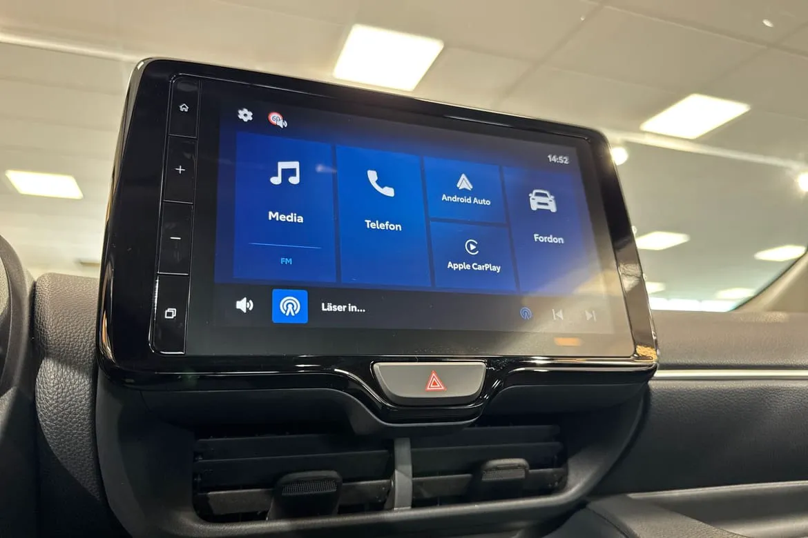 Vehicle image 14