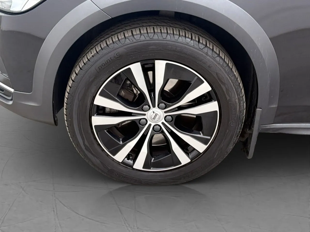 Vehicle image 36