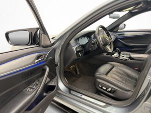 BMW M550 bild 11