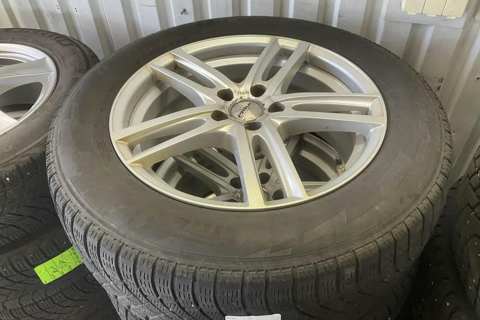 Vehicle image 13