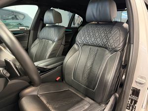 BMW M550 bild 10