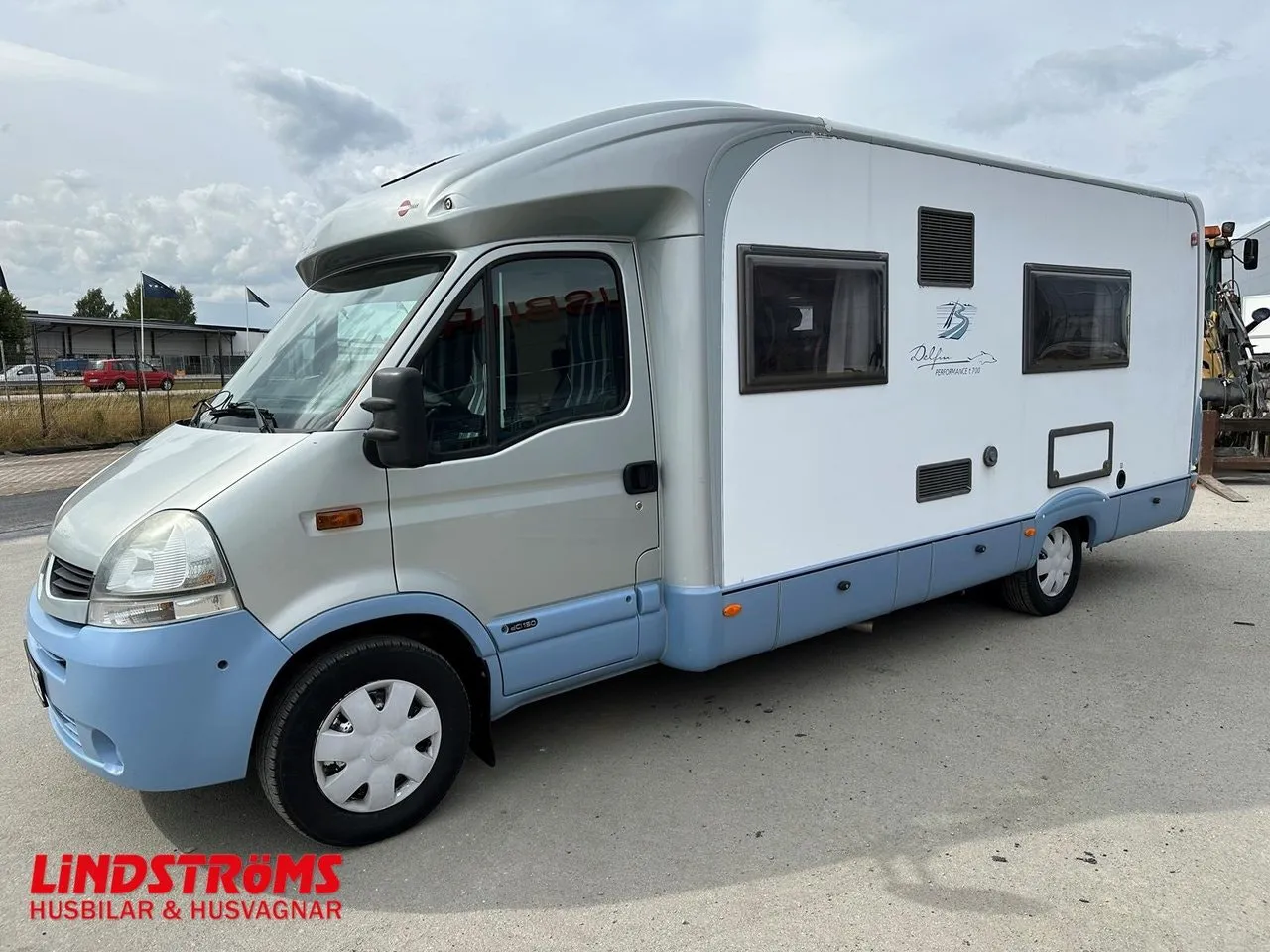 Vehicle image 23