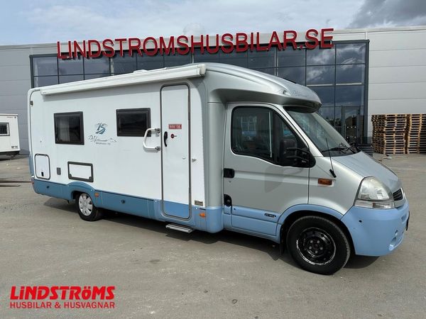 Bürstner Delfin T700 145hk Långbäddar med badrum bak - 2007