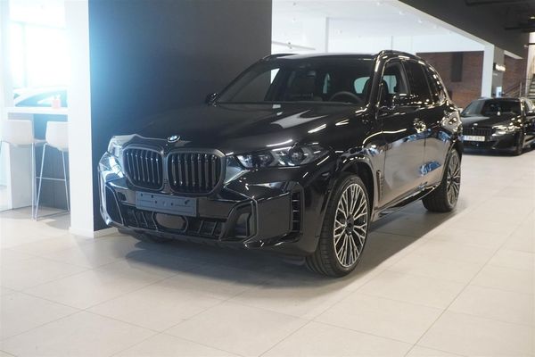 BMW X5 xDrive30d M Sportpaket Pro Drag Värmare DA Pro H K Pano - 2026
