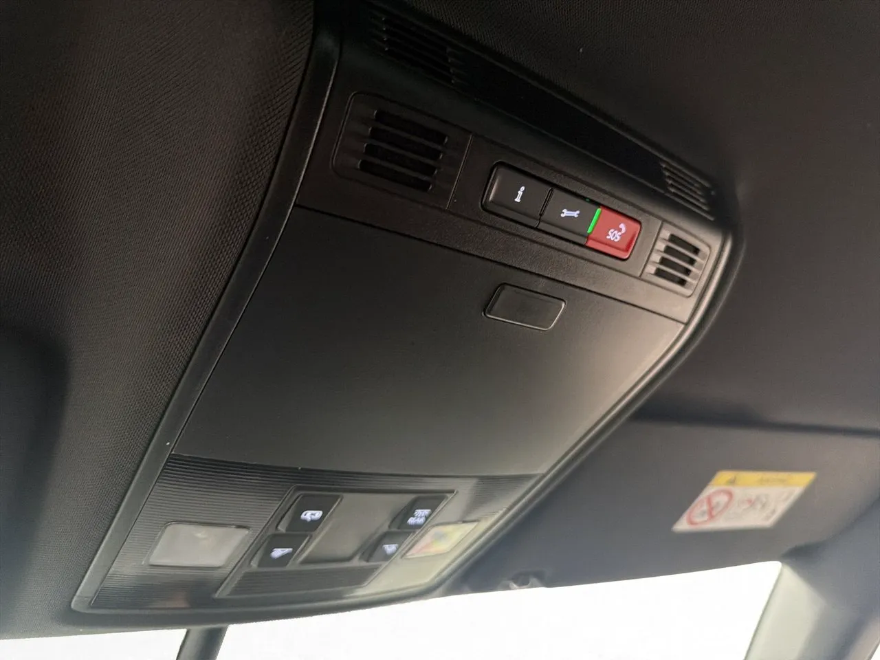 Vehicle image 27