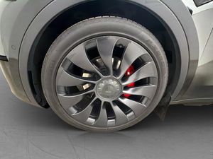 Tesla Model Y bild 28