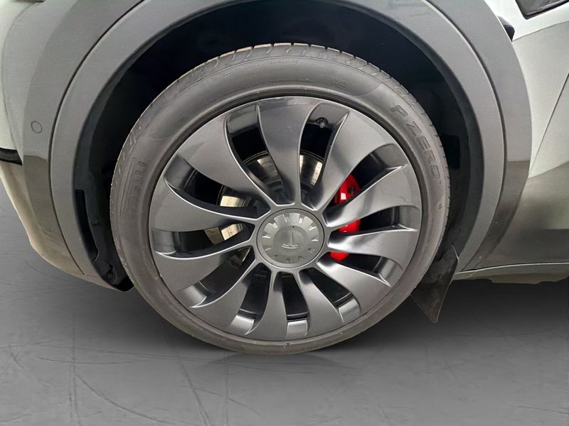 Tesla Model Y bild 28
