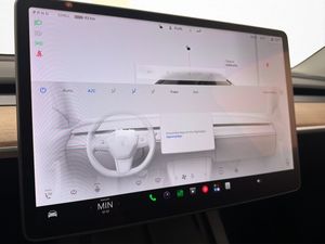 Tesla Model Y bild 22