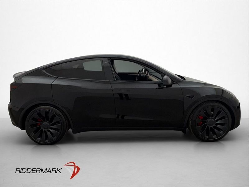 Tesla Model Y bild 8