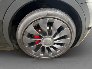 Tesla Model Y bild 31